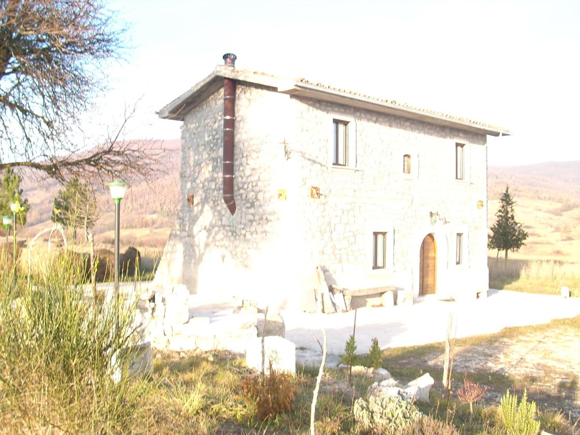 Casino Tonti Iarussi Villa Forli del Sannio Luaran gambar