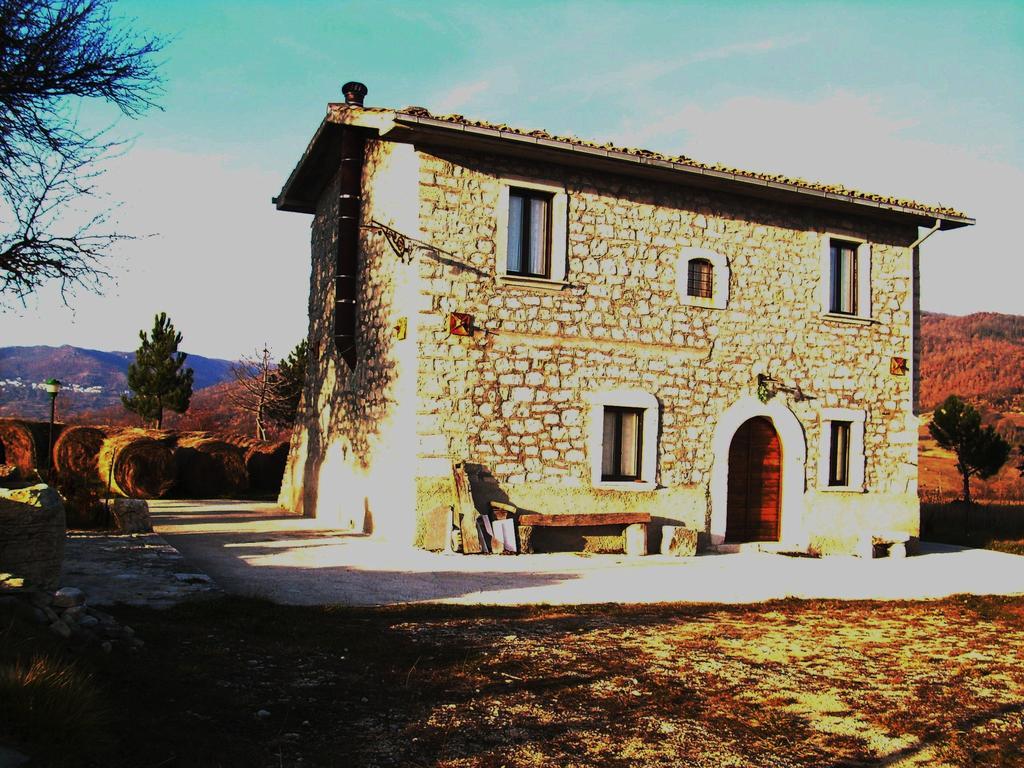 Casino Tonti Iarussi Villa Forli del Sannio Bilik gambar