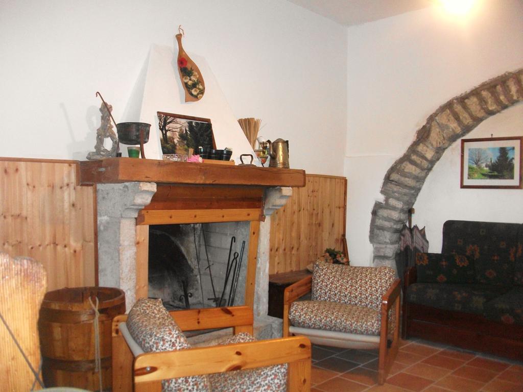 Casino Tonti Iarussi Villa Forli del Sannio Luaran gambar