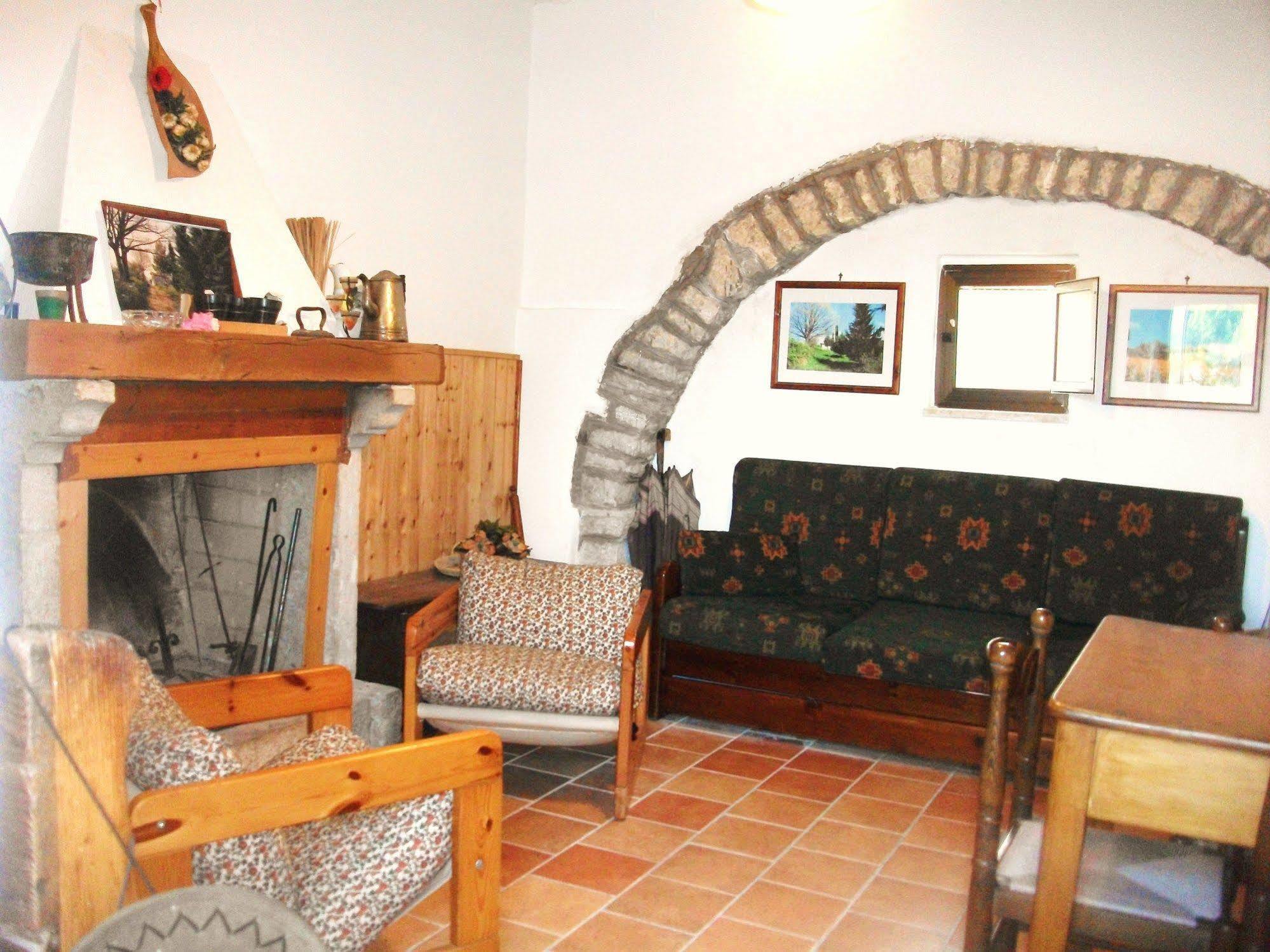 Casino Tonti Iarussi Villa Forli del Sannio Luaran gambar
